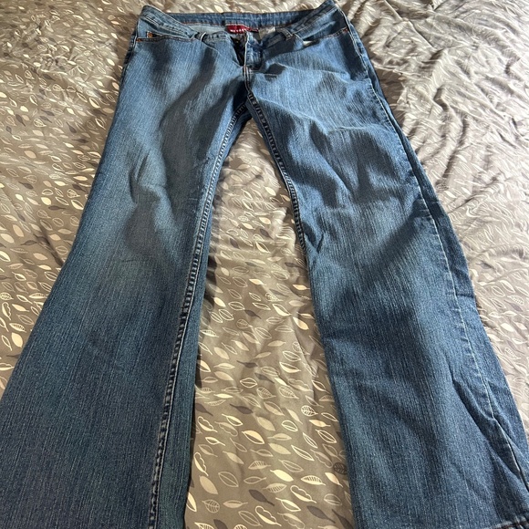 Nevada Jeans - Picture 1 of 4